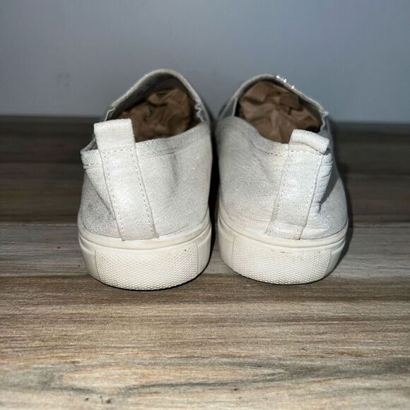 Carlos by Carlos Santana Sienna Slip-On Sneaker Women’s 6 Silver Rhinestone Embl - Picture 4 of 6